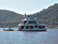 Pandanus Houseboat - exterior